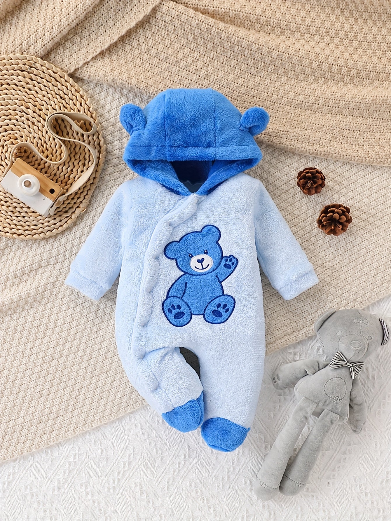 Baby Footed Onesie, Newborn Infant Footed Romper, Winter Thickened Plush Warm Base Layer, Perfect for Outdoor