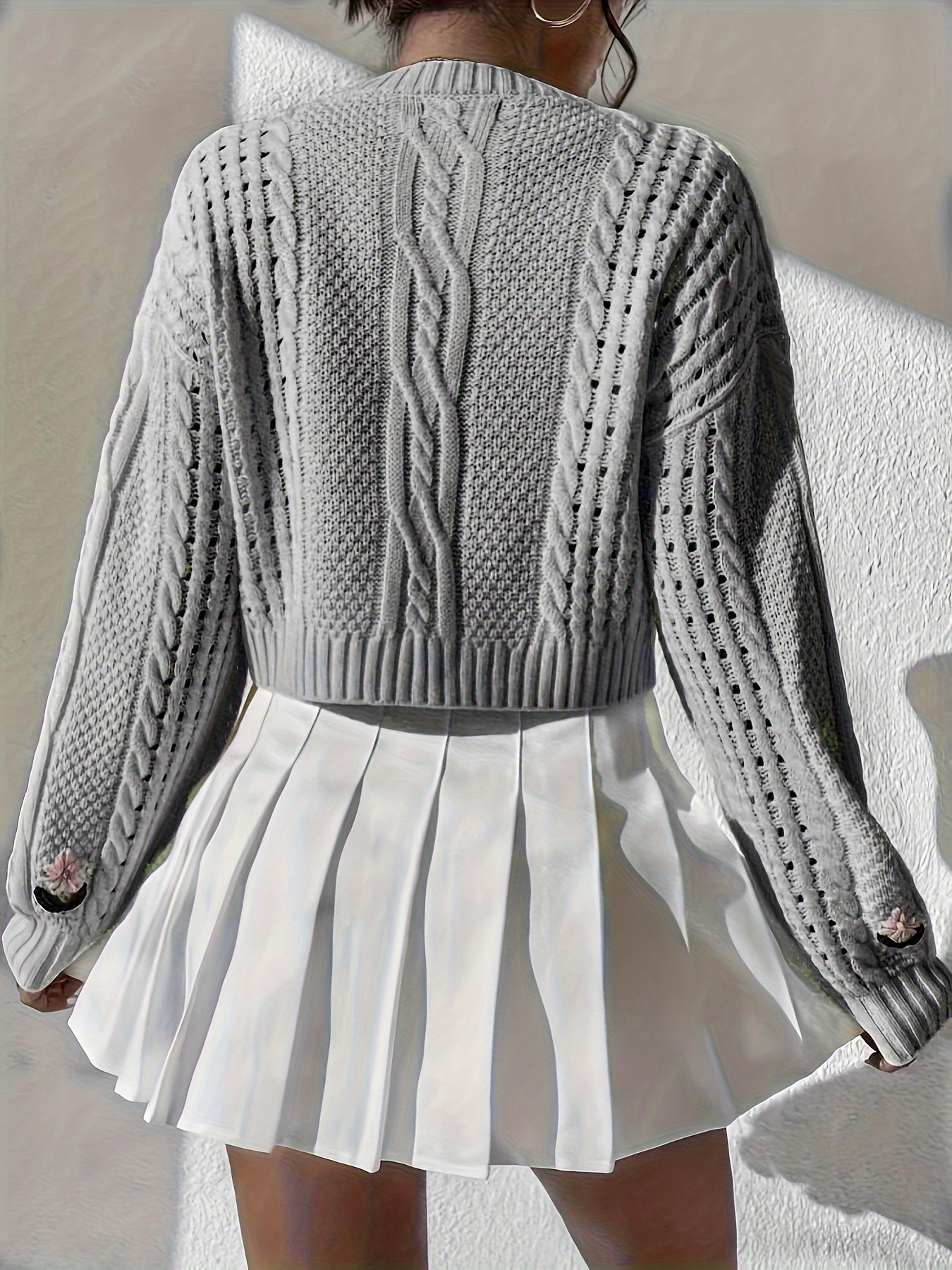 Zhonggong Hand-embroidered Retro Elegant Sweater Set With Flower Pattern