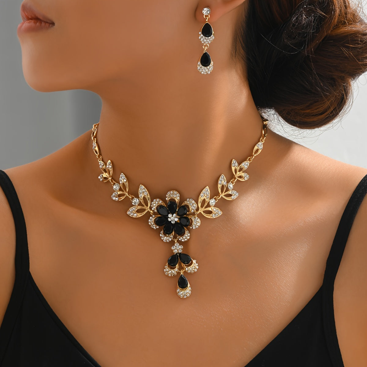 1 Pair Dangle Earrings +1 Pc Necklace With Pretty Flower Design