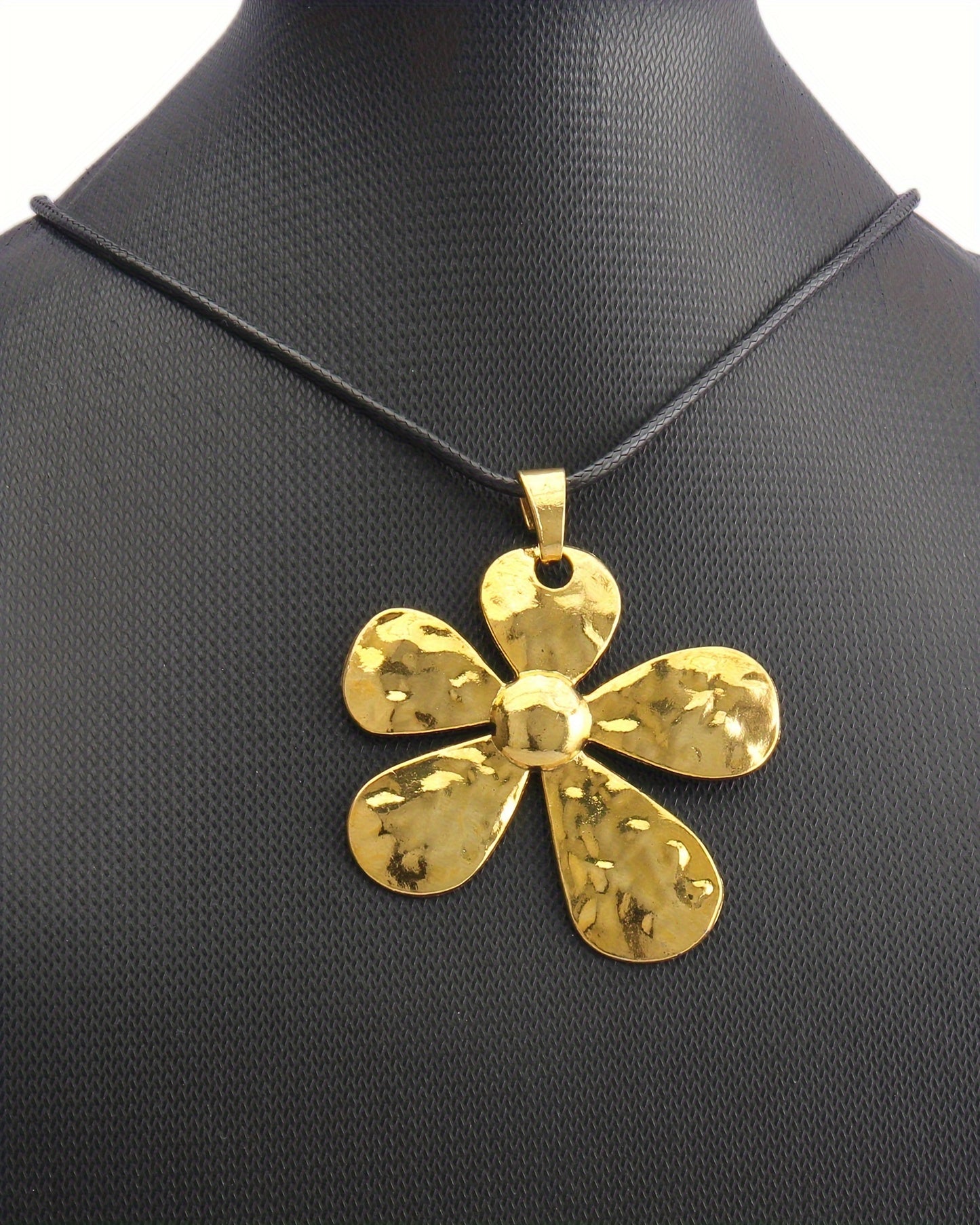 Stylish Large Flower Pendant Necklace Simple Style Neck Chain Jewelry Decoration Ramadan Festival Gift