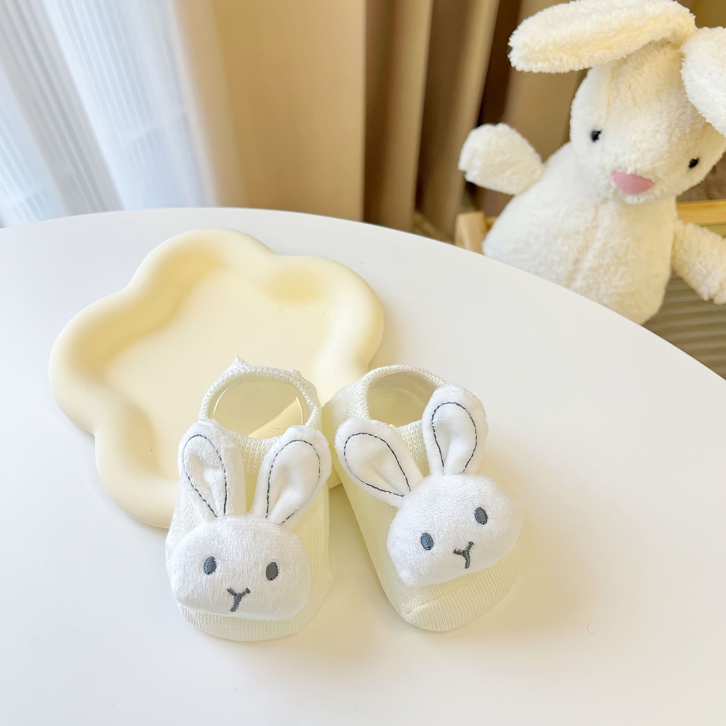 A Pair of Baby Socks for Newborns, Suitable for Infants Aged 0-1, Featuring Non-Slip Soles for Crawling And Walking
