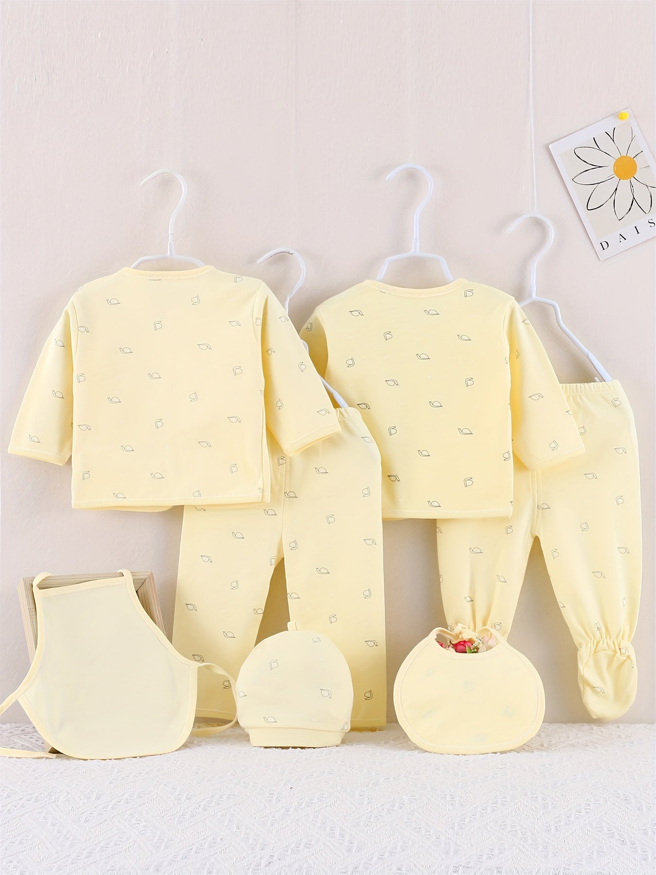 7pcs Newborn Outfits Gifts, Cute Graphic Baby Boys Girls Cotton Comfy Clothes Set - Footed Pants Cardigan Top Trousers Hat Bib Set Outdoor Clothes Outdoor Clothes