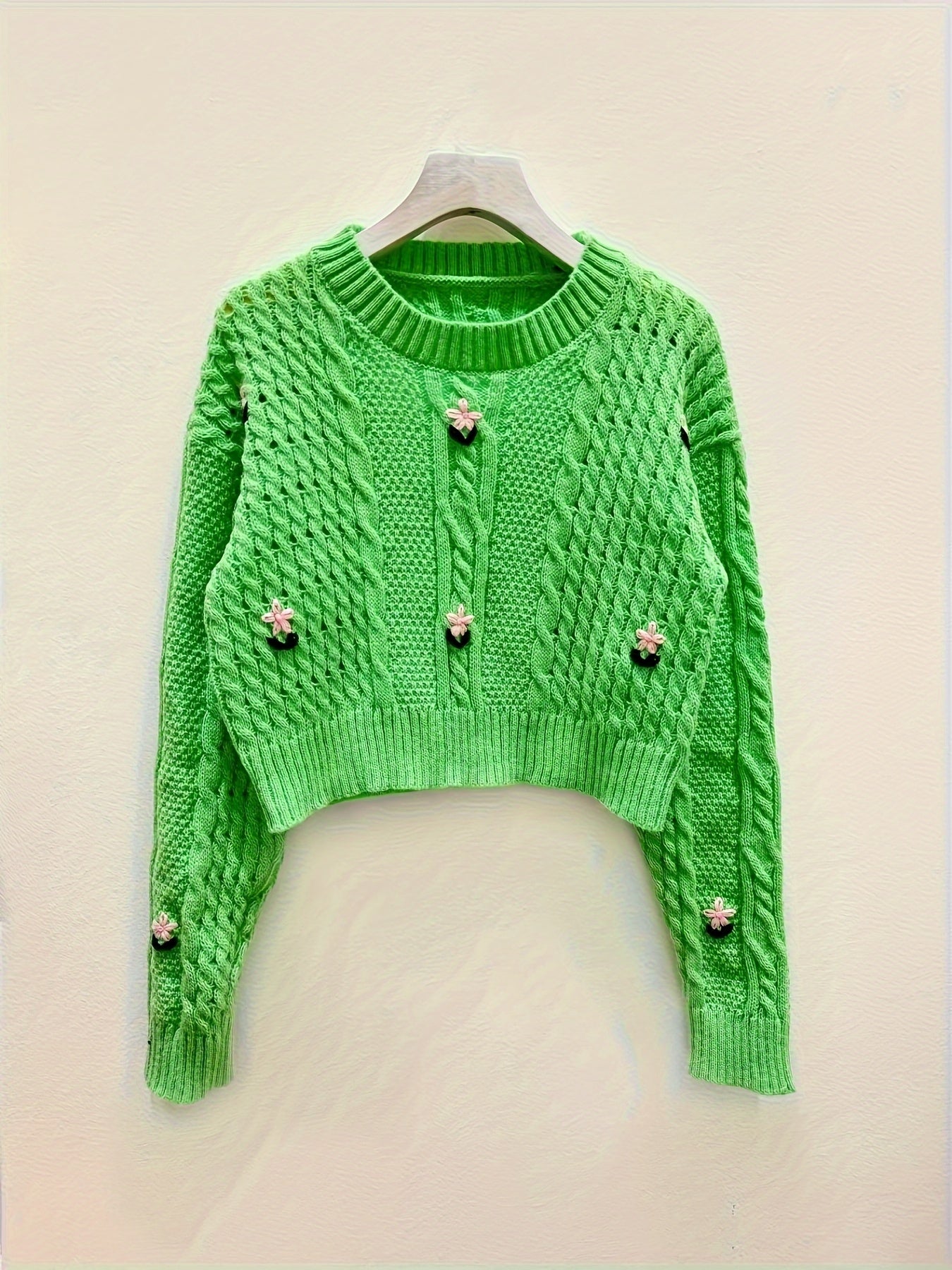 Zhonggong Hand-embroidered Retro Elegant Sweater Set With Flower Pattern