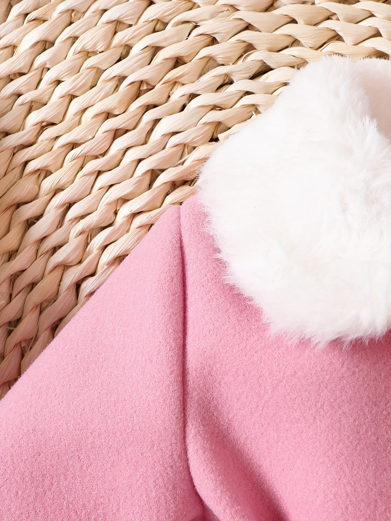 Fashionable And Versatile Coat for Baby Girls in Autumn And Winter, a Perfect Mother'S Day Gift. Adorable Plush Coat with a Bow And Collar, Designed for a Sweet Princess Look. Soft And Comfortable Outerwear to Keep Baby Warm