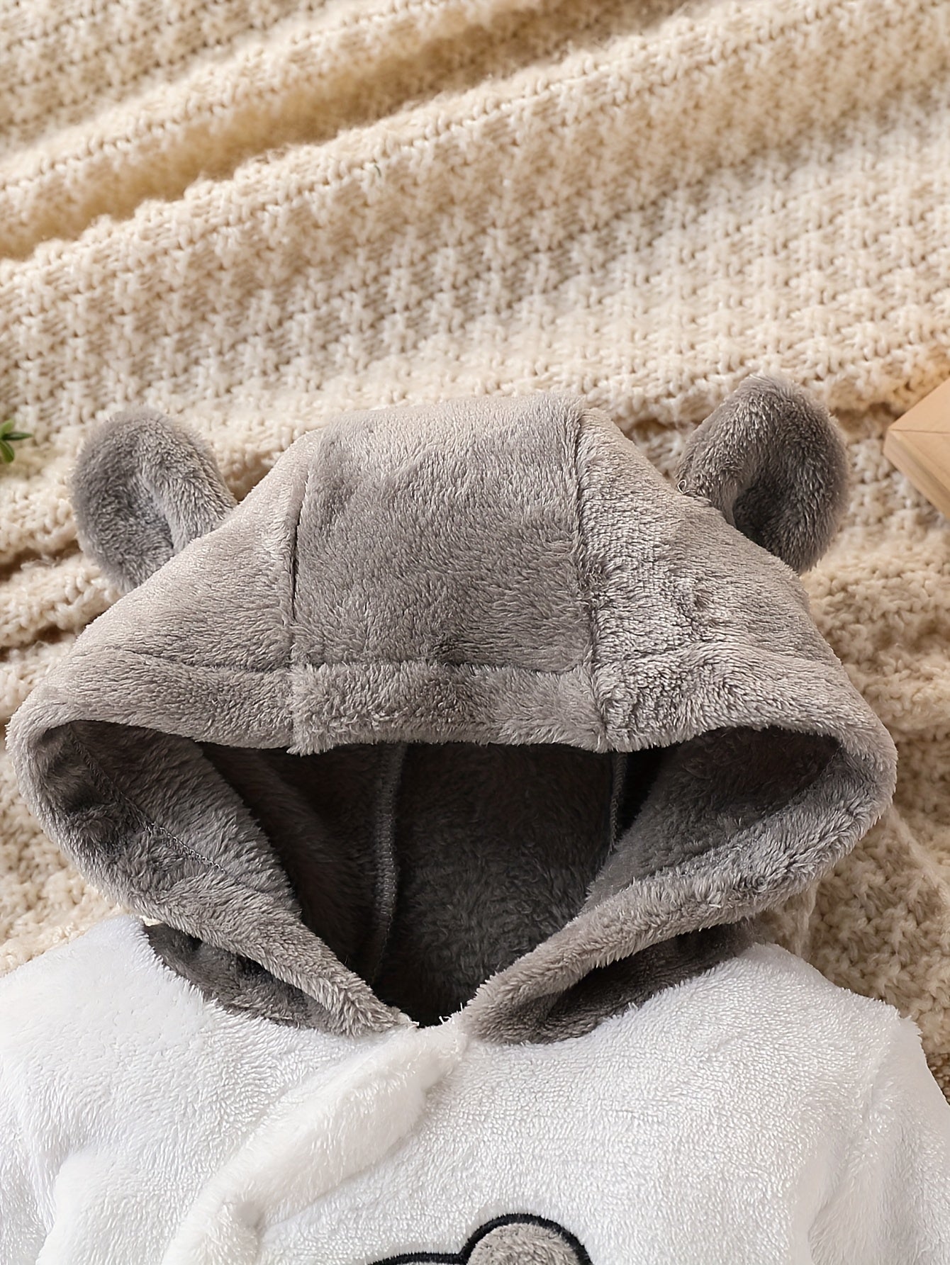 Baby Footed Onesie, Newborn Infant Footed Romper, Winter Thickened Plush Warm Base Layer, Perfect for Outdoor