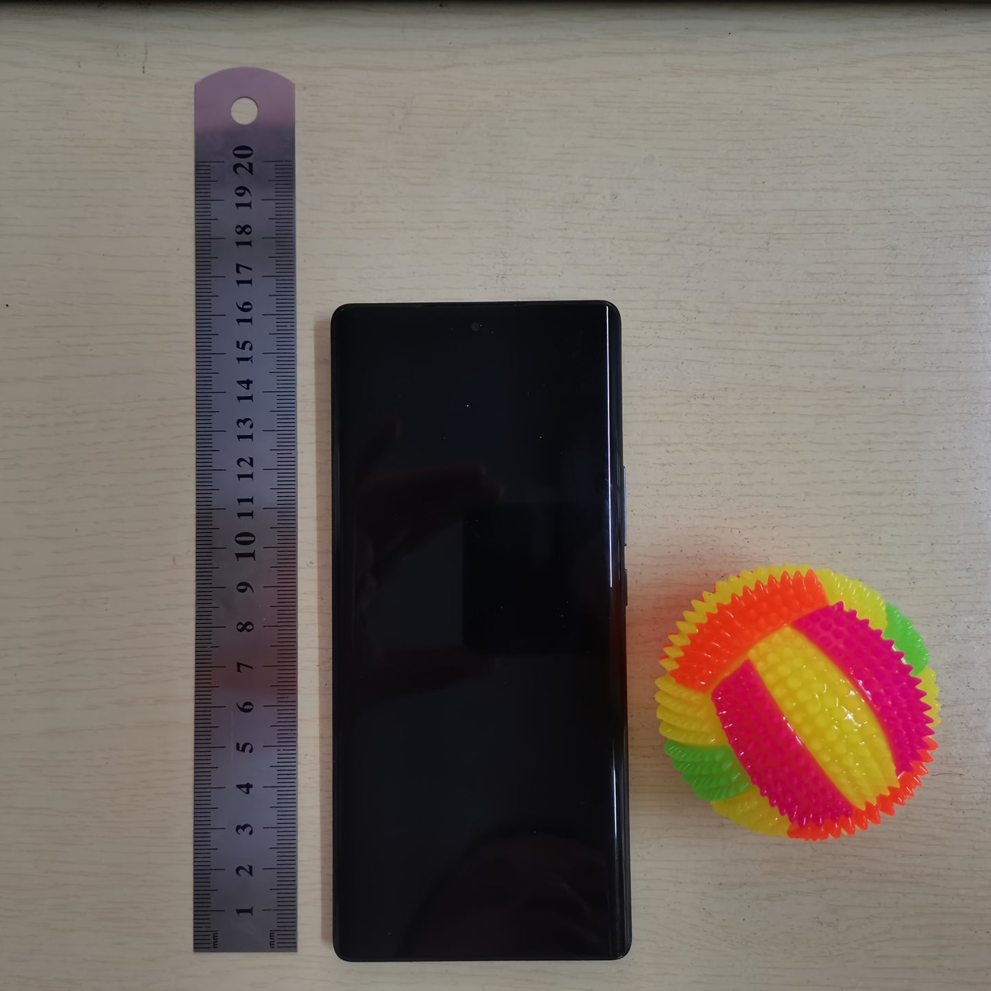 1pc Rainbow Color Dog Glowing Molar Ball Toys Elastic Ball Dog Toy For Dog Interactive Supply