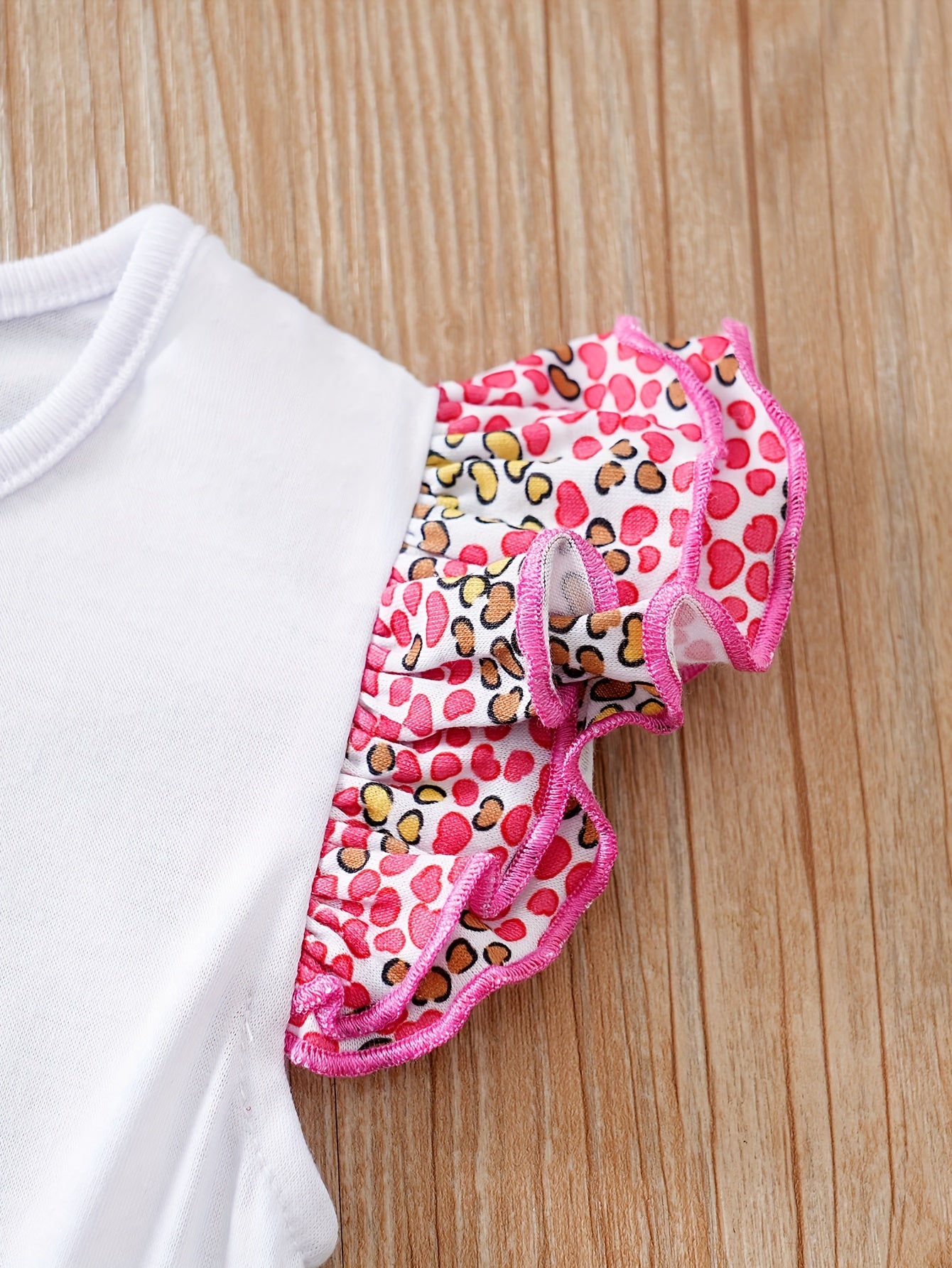 Baby Girls' Casual Romper - Cartoon Deer Print, Crew Neck, Polyester Knit Fabric with Slight Stretch - Summer Outdoor Wear | Flutter Sleeves | Hand Wash Only