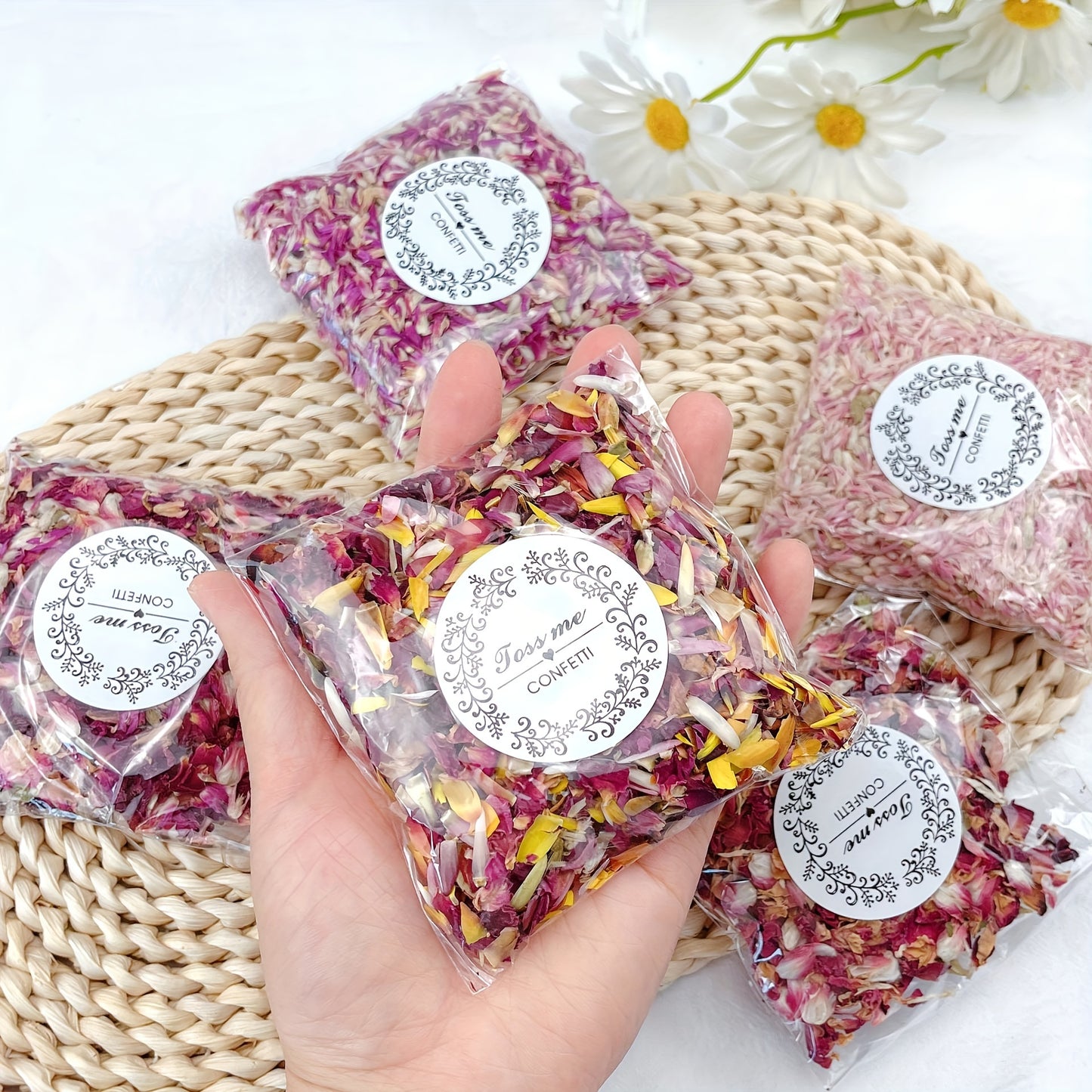 1pc/10g Dried Flower Floral Petals, Can Be Used For Wedding Scene, Birthday Scene, Indoor And Outdoor Landscaping Arrangement, Rain, Glass Bottle Decorations -winter, new year