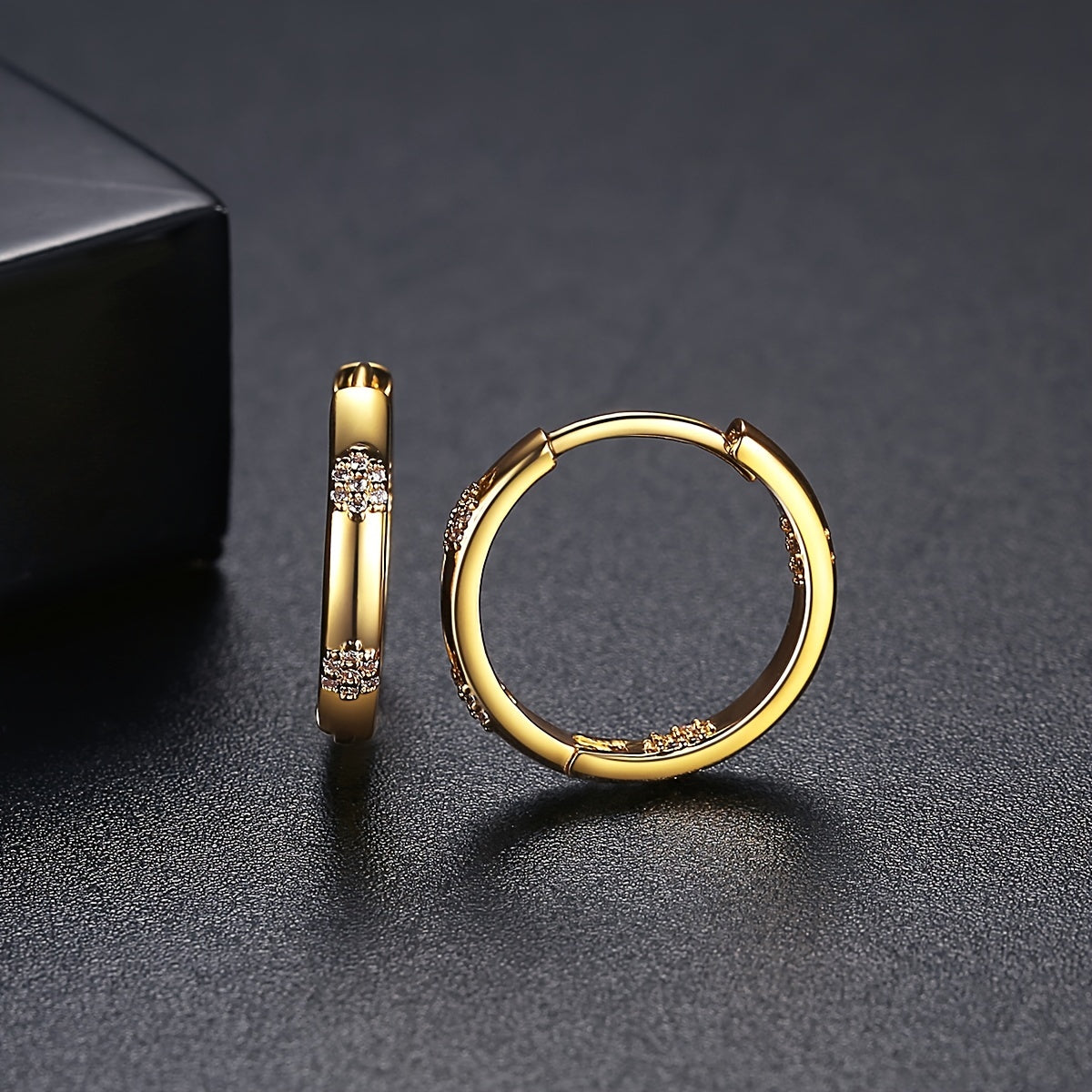 1 Pair Elegant Huggie Hoop Earrings