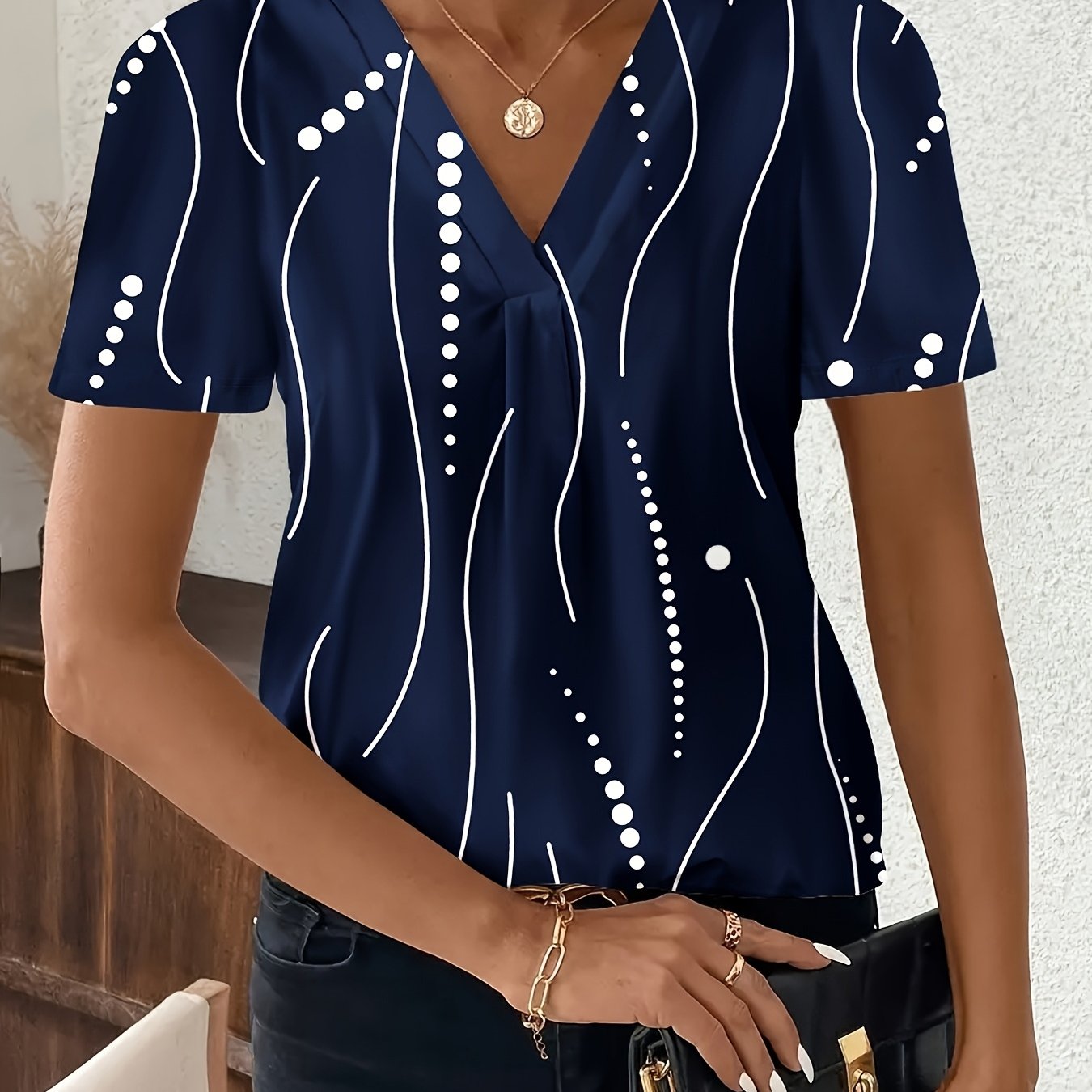 New Spring and Summer Fashionable Elegant Women's Shirt with Geometric Flower Pattern, Chest Pleats and V-Neck Short Sleeves