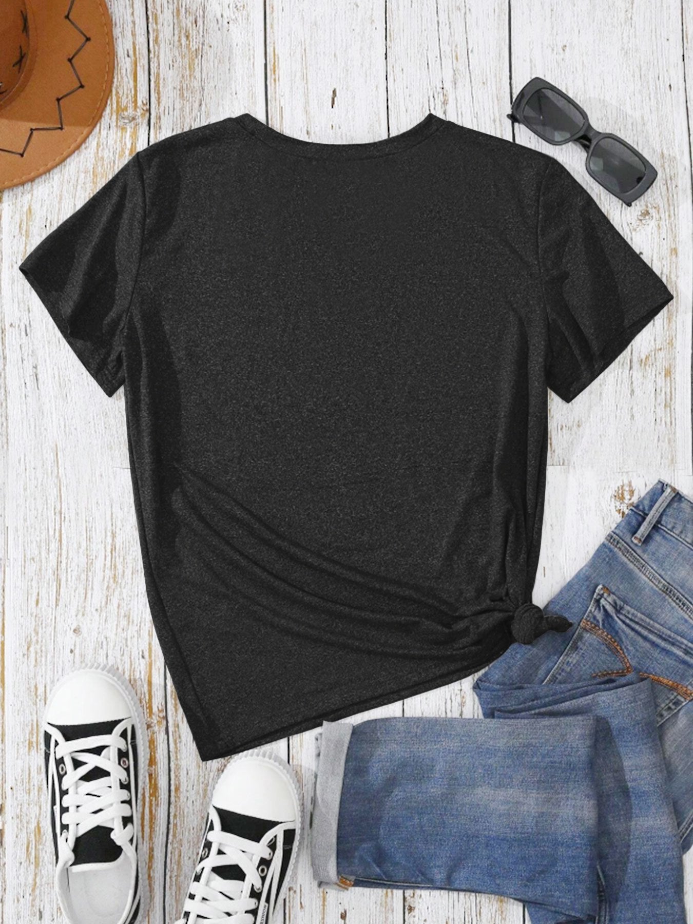 Women's Fashion T-shirt, "Apparently I Have An Attitude Who Knew" Highland Cow Pattern Casual Short Sleeve Top