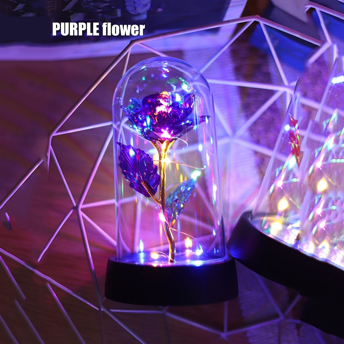 One Piece of Contemporary LED Rose Flower Night Lamp Featuring a Plastic Cover, Powered by Batteries, Ideal for Tabletop Decoration in Bedrooms And Homes. This Rose Lamp Is Perfect for Occasions Like Valentine'S Day, Mother'S