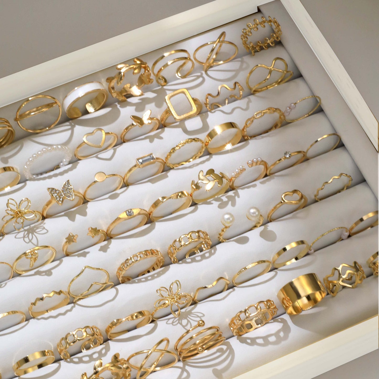 66 Pcs Fashionable Minimalist Flower And Butterfly Stackable Rings, ladies Everyday, Commuting, Party Wear Stylish Jewelry Assortment, Retro & Elegant Style (Box Not Included)