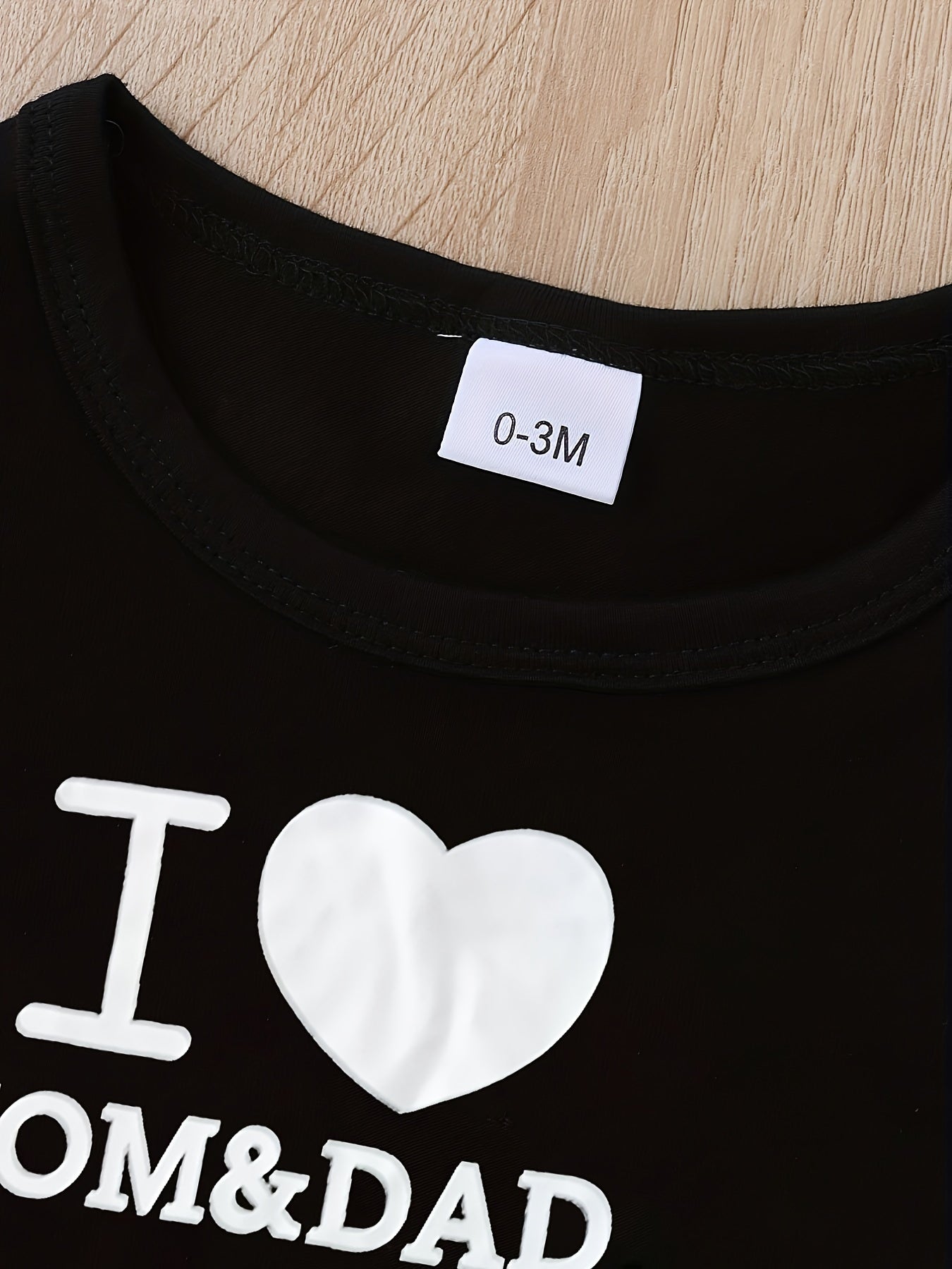 Baby Boys And Girls Casual "I Love My Mom & Dad" Printed Short Sleeve Romper, Cute Comfy Outdoor Jumpsuit Clothes