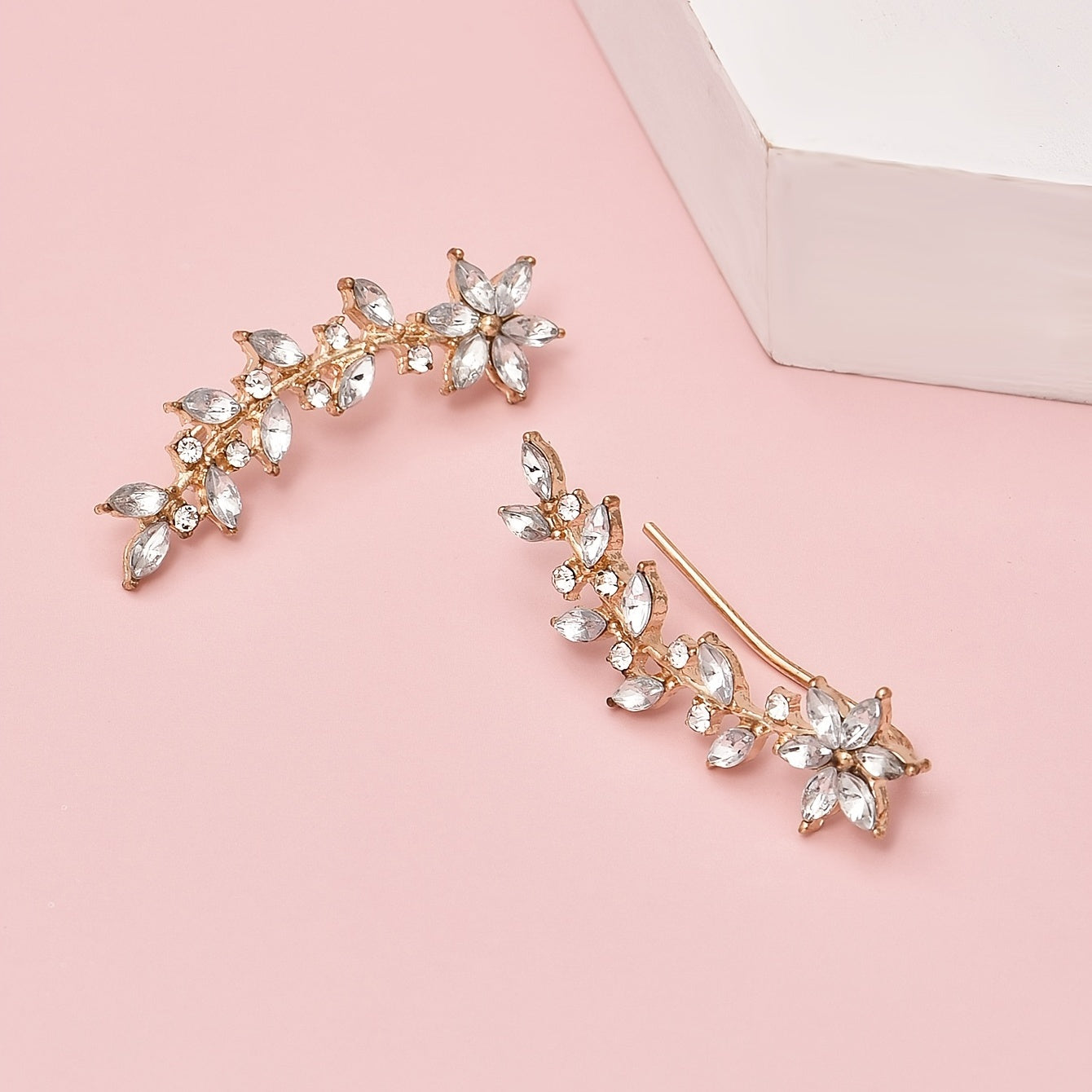 1 Pair Bohemian Crystal Leaf Earrings