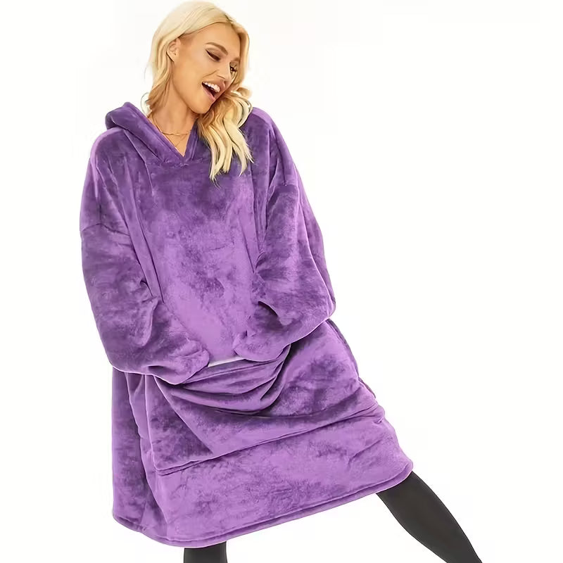 Soft and Comfortable Oversized Pocket Hooded Blanket