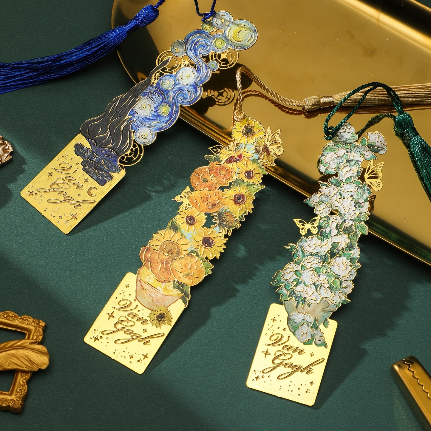 Retro Art Metal Bookmark - 1pc Starry Sky Flower with Tassels Painting Hollow Reading Mark - Multi Design for Gift Birthday Friends Club Book Lovers Readers Office Stationery Supplies