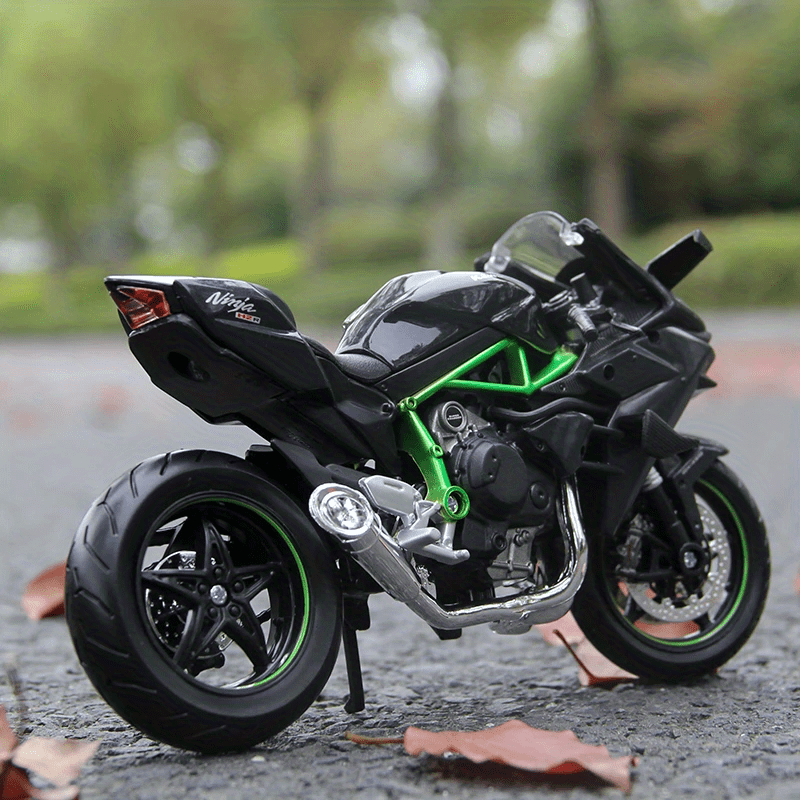 Kawasaki H2 R Ninja 1:18 Scale Die-Cast Motorcycle Model - Collectible Toy for Hobbyists, Black for winter