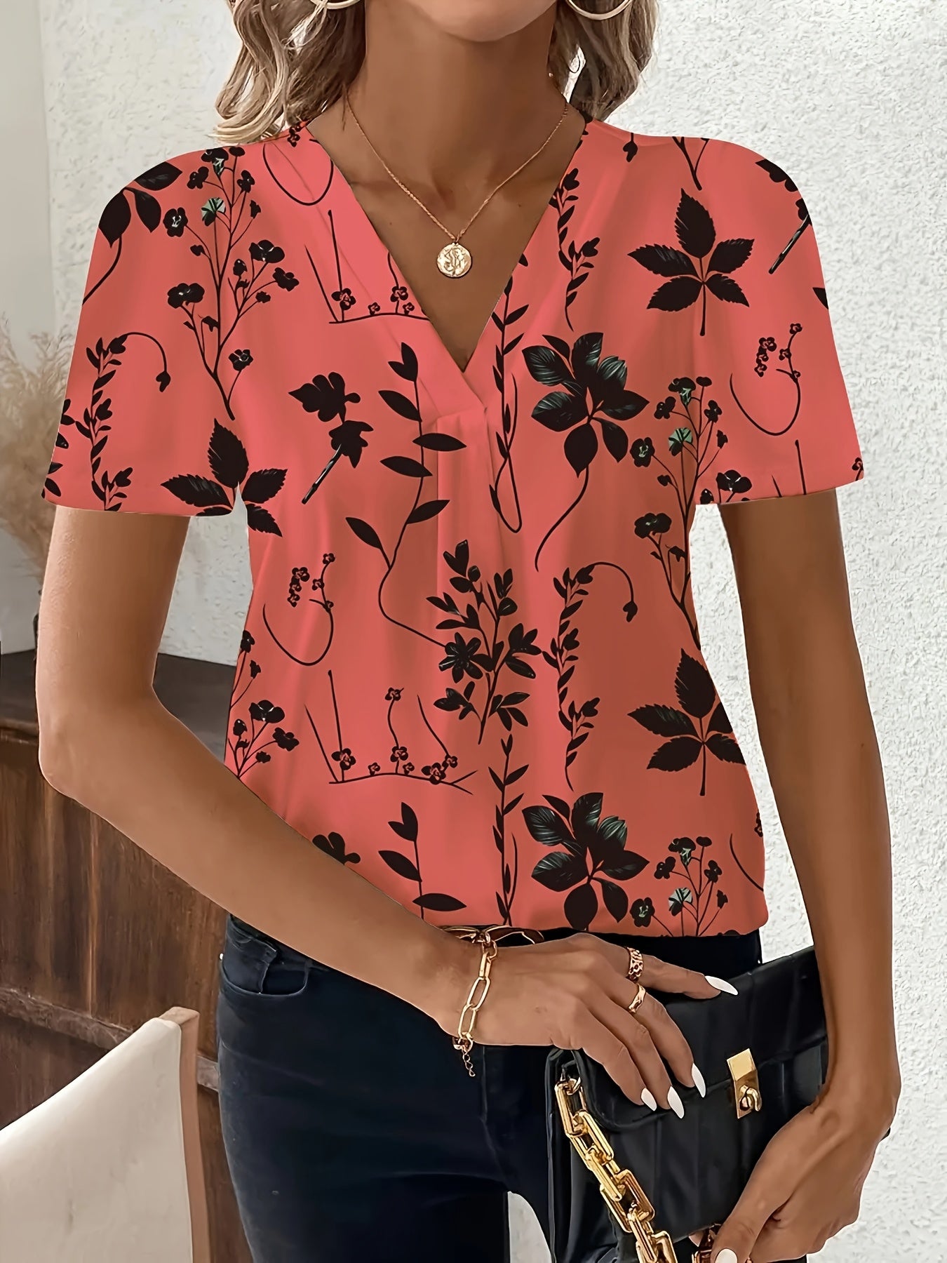 New Spring and Summer Fashionable Elegant Women's Shirt with Geometric Flower Pattern, Chest Pleats and V-Neck Short Sleeves