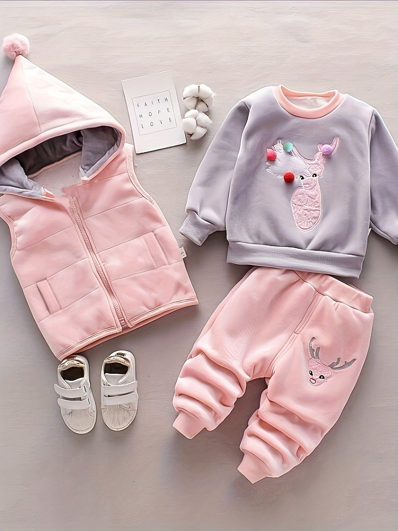 Random Color Ball Boys' Hairy Face Bear Long Sleeve Set, Baby Boy Autumn Winter -Lined Warm Long Sleeve Set, Fashion Casual Three-Piece Set, Perfect for Outdoor