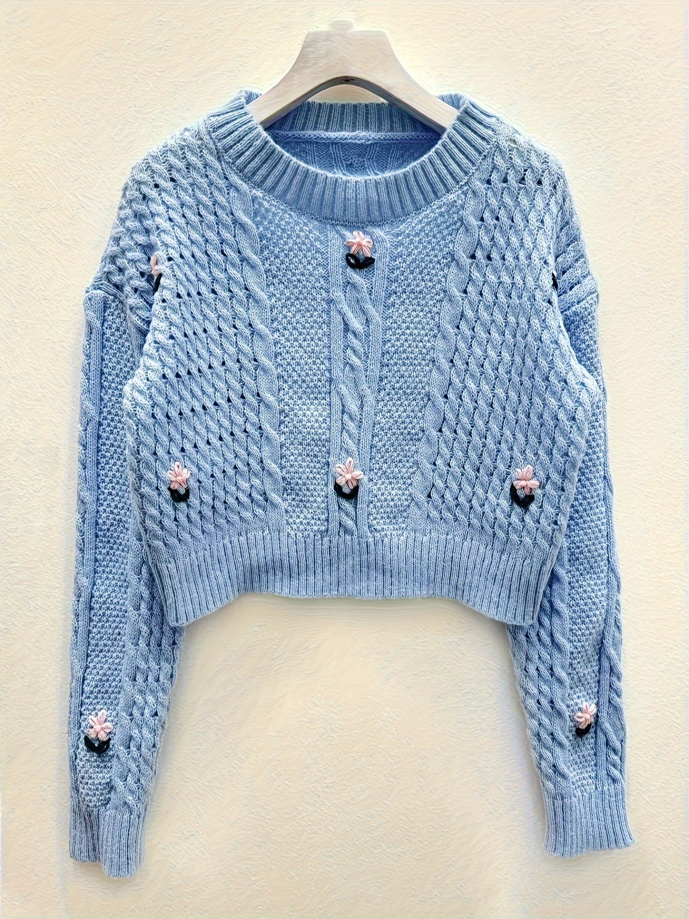 Zhonggong Hand-embroidered Retro Elegant Sweater Set With Flower Pattern