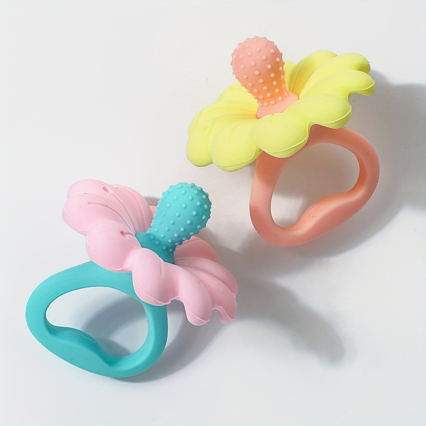 [Easy-to-Hold] Silicone Teether Toy for Youngsters | Easy-to-Hold | Flower Design | Teething | Girls | Christmas Gift