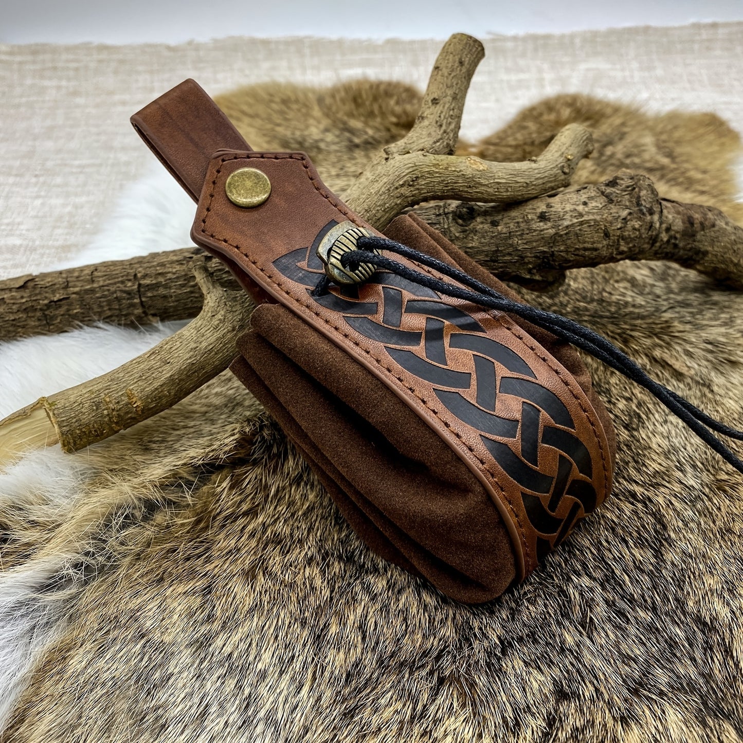 Unisex Retro Faux Leather Belt Pouch - Vintage Drawstring Closure, Faux Suede Lining - Party & Halloween Accessories | Foldable Design | Fixed Shoulder Strap