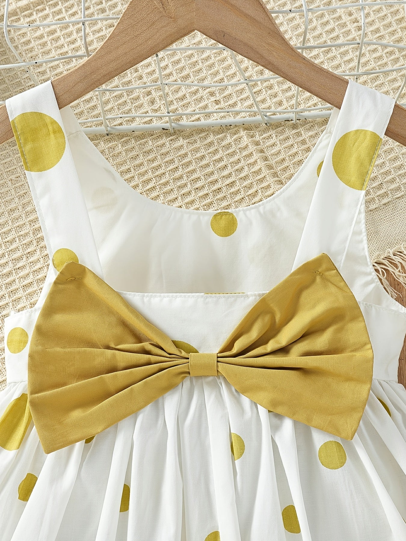 Girls' White Spaghetti Strap Dress with Red Polka Dots And Bow Decoration, a Cute Summer Outfit