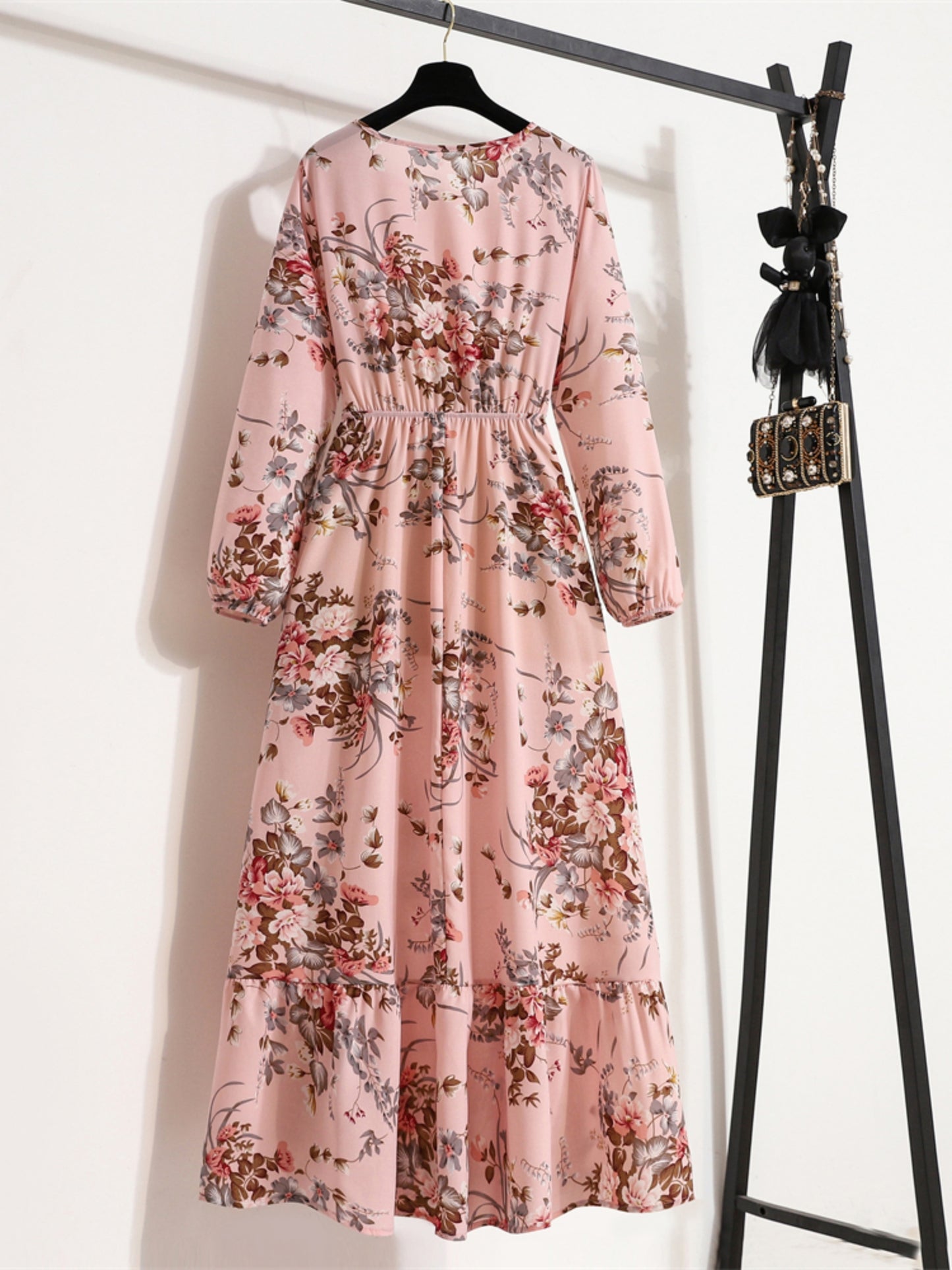 Bohemian Print Casual Party Long Dress with Ruffle Hem, Round Neck, Elastic Waist, and A-Line Silhouette